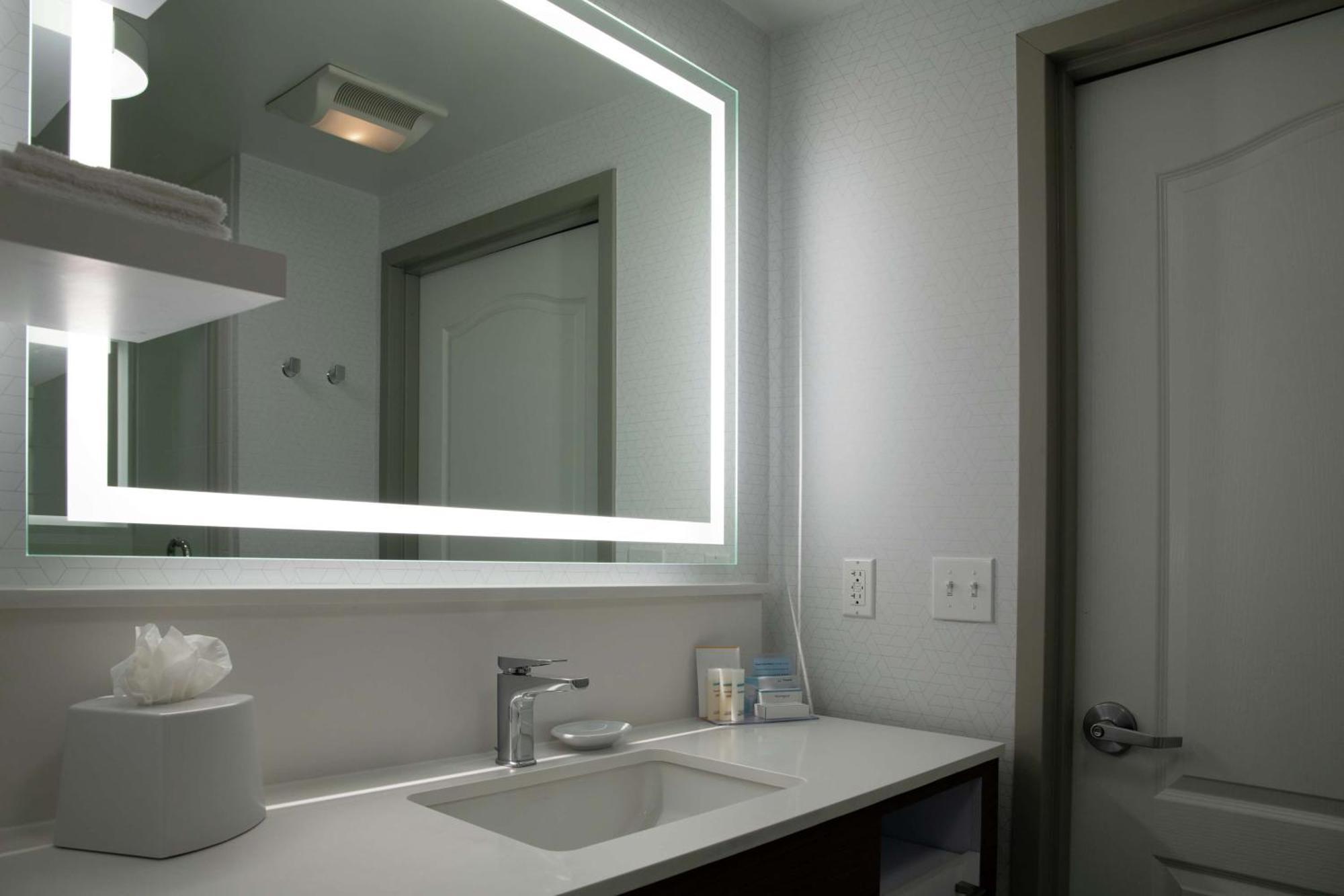 Hampton Inn & Suites Sherman Oaks Los Angeles Zewnętrze zdjęcie